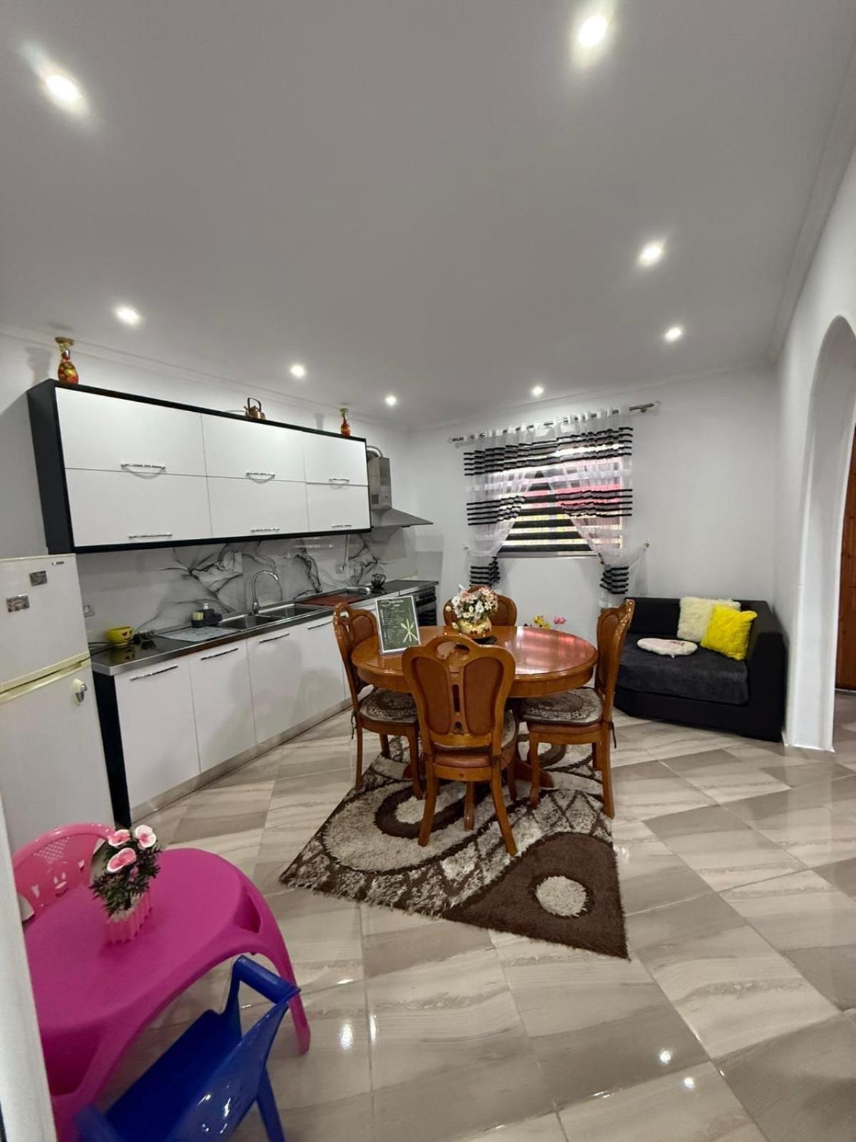 Guesthouse Albi Berat Exteriér fotografie